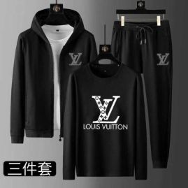 Picture of LV SweatSuits _SKULVm-5xlkdt1729382